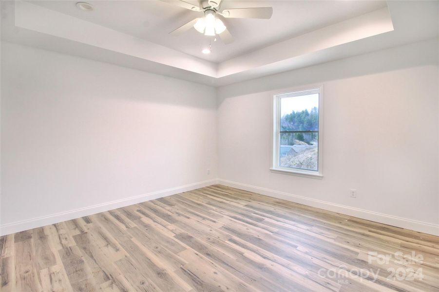 Spacious, unfurnished interior of a new home in , Mars Hill (Image 20).