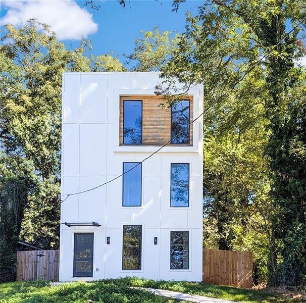 Image 28 of a home in . Image 28 of a home in .