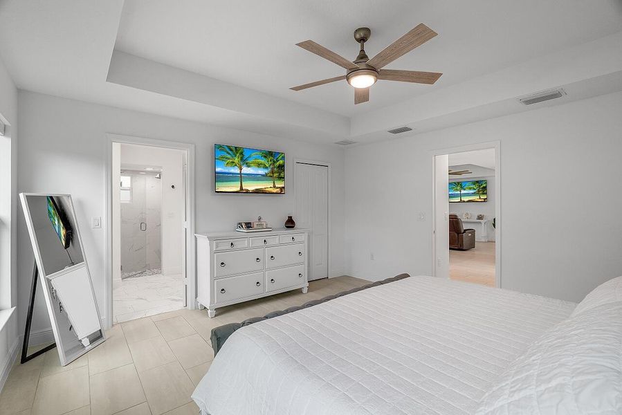 Furnished interior view inside a new home in , Vero Beach (Image 4). Furnished interior view inside a new home in , Vero Beach (Image 4).