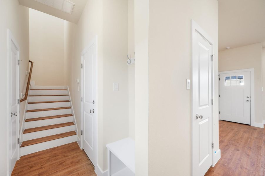 Spacious, unfurnished interior of a new home in Metro Village, Houston (Image 14).