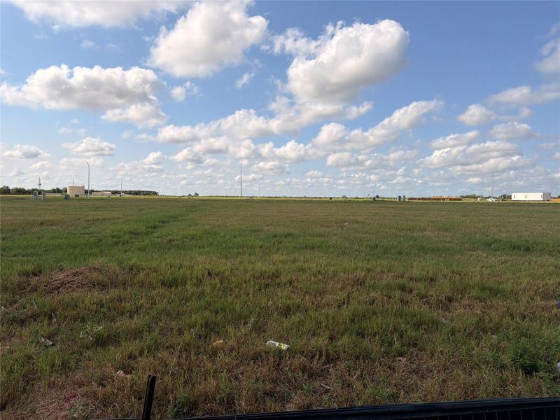 Natural landscape and outdoor views near Bluestem in Brookshire (Image 40).