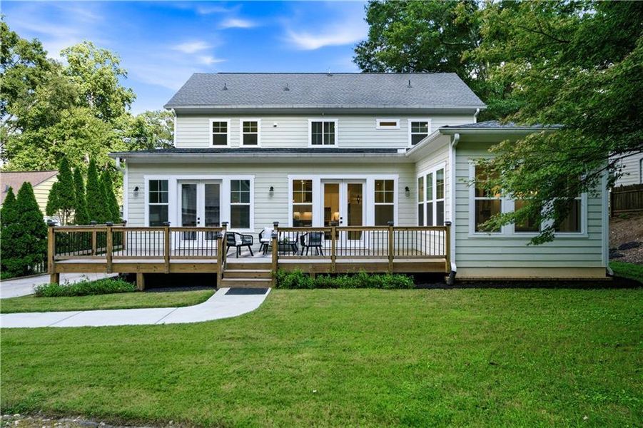 Exterior details and patio area of a home in , Decatur (Image 3).