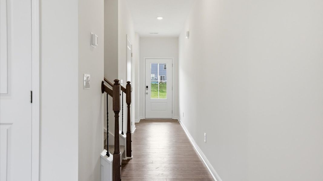 Spacious, unfurnished interior of a new home in Cherokee Crossing, Kodak (Image 13).