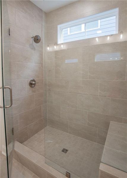Close-up of interior finishes inside a home in , Carrollton (Image 9).