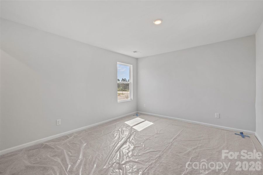 Spacious, unfurnished interior of a new home in McFarland Estates, York (Image 27).