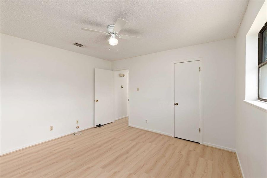Spacious, unfurnished interior of a new home in , Brownwood (Image 12).