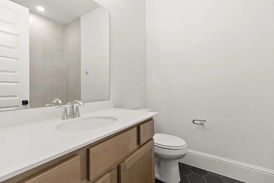 Granbury E full bath Granbury E full bath