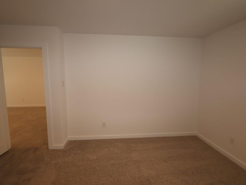 Spacious, unfurnished interior of a new home in Summerview, Fulshear (Image 14).