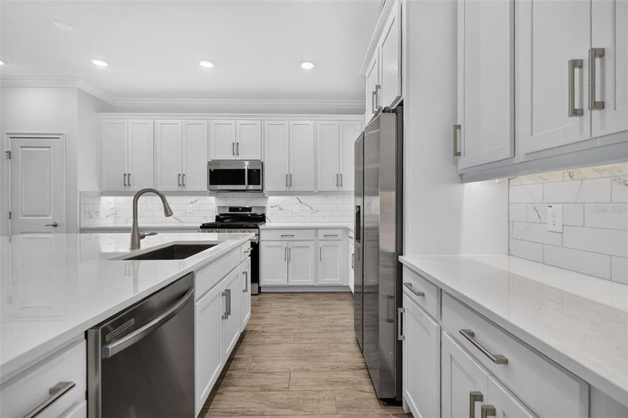 Furnished interior view inside a new home in , Mount Dora (Image 11).