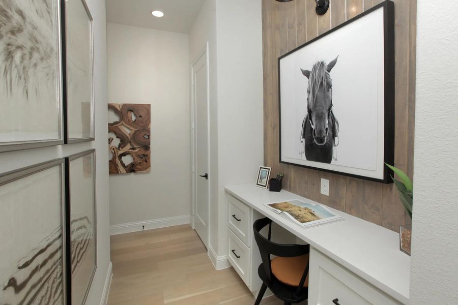 The Grandview Pocket Office The Grandview Pocket Office