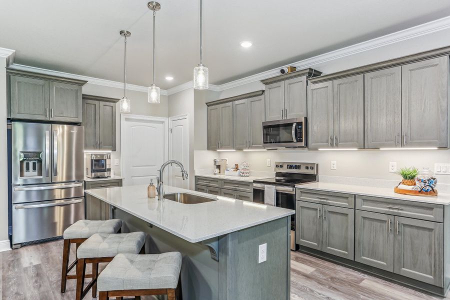 8705 Valhalla Dr MLS Size-11