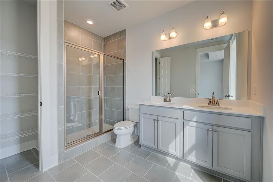 Furnished interior view inside a new home in Barrett Pointe, Kennesaw (Image 7). Furnished interior view inside a new home in Barrett Pointe, Kennesaw (Image 7).