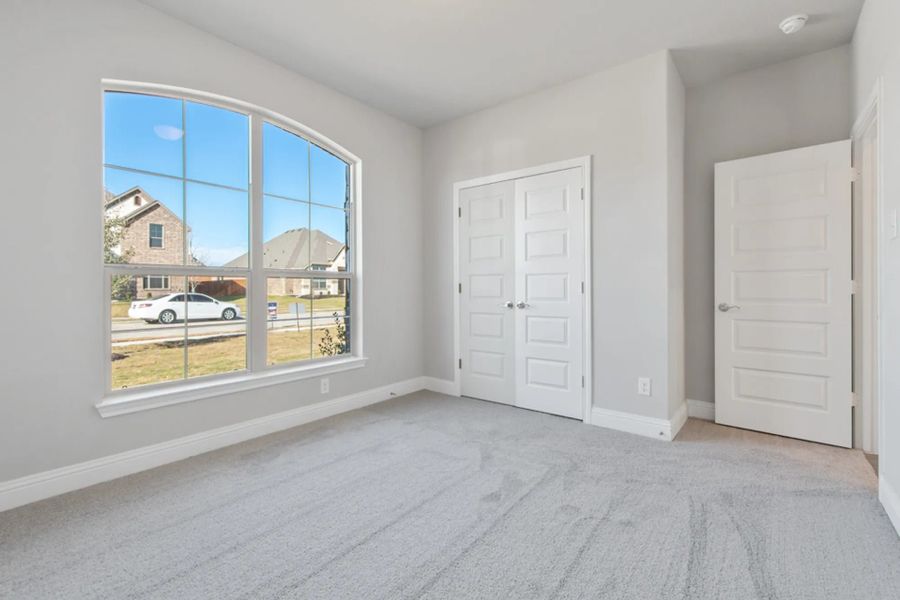 Image 73 representing the Concept 2373 by Landsea Homes in Coyote Crossing, Godley, TX. Image 73 representing the Concept 2373 by Landsea Homes in Coyote Crossing, Godley, TX.