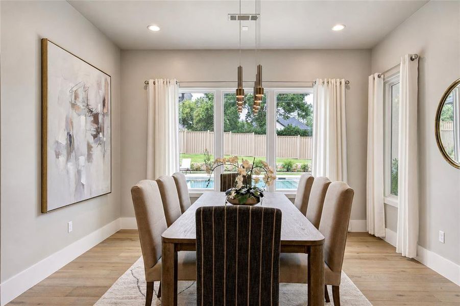 Furnished interior view inside a new home in , Colleyville (Image 11).