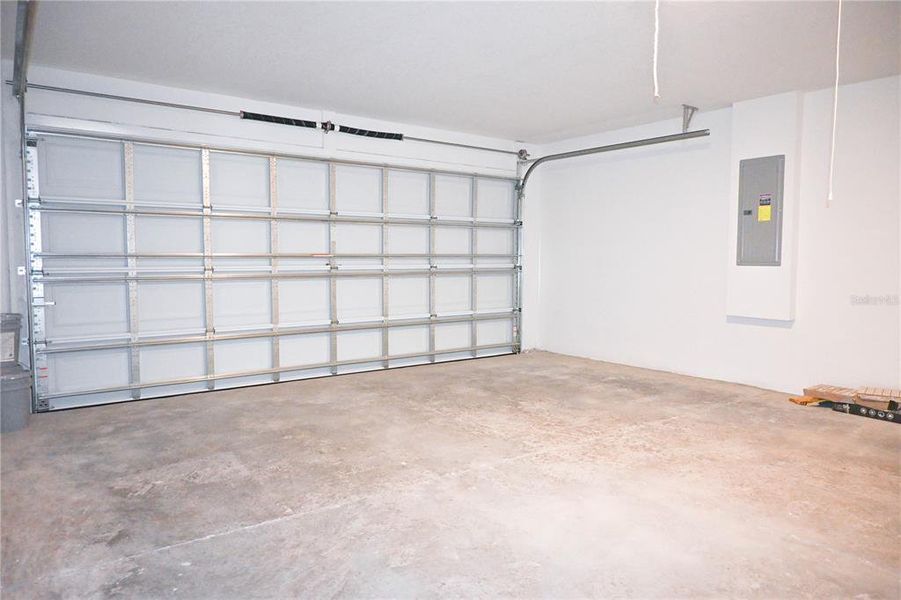 Spacious, unfurnished interior of a new home in , Ocala (Image 10). Spacious, unfurnished interior of a new home in , Ocala (Image 10).