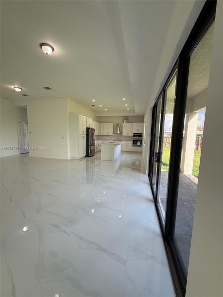 Spacious, unfurnished interior of a new home in , Cutler Bay (Image 12).