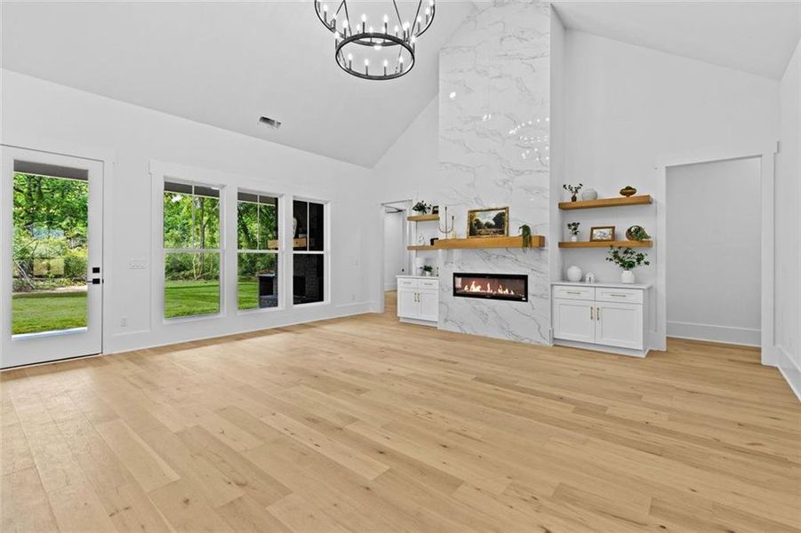 Spacious, unfurnished interior of a new home in , Monroe (Image 62).