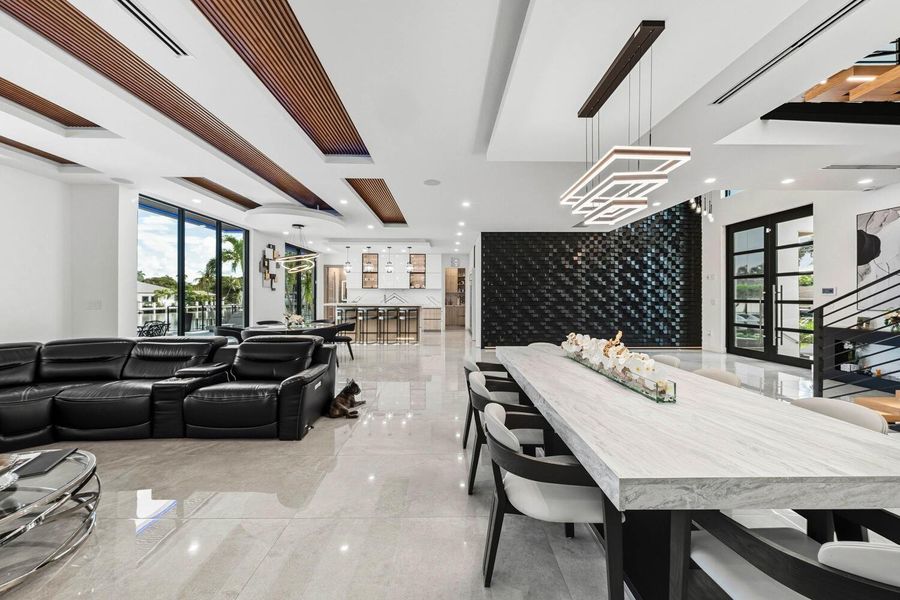 Community amenities in , Lighthouse Point (Image 57).