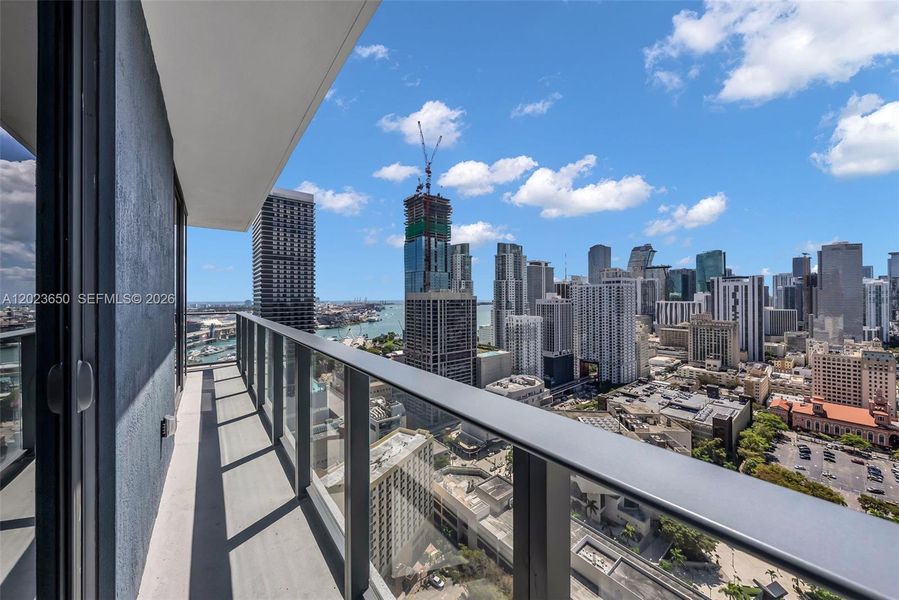 Condo located in Miami, FL showcasing its design and architecture (Image 22).