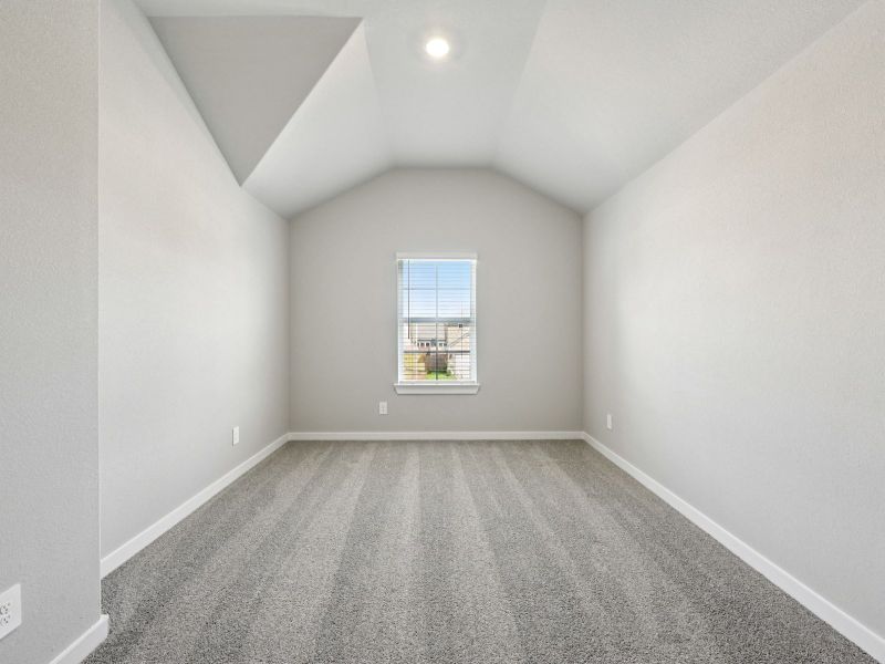 Spacious, unfurnished interior of a new home in Kingdom Heights, Rosenberg (Image 16).