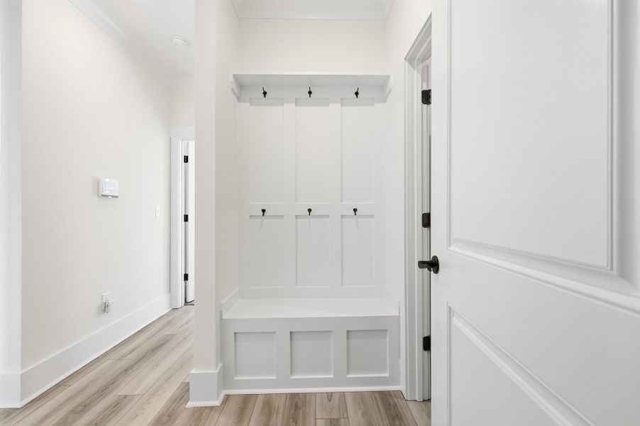 Spacious, unfurnished interior of a new home in Oak Hollow, Longs (Image 15).