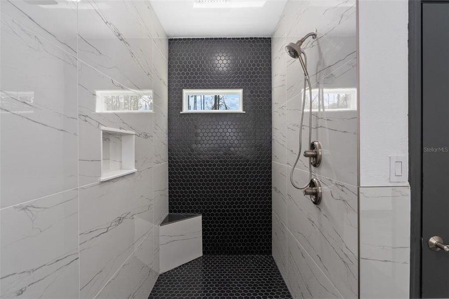 Close-up of interior finishes inside a home in , Dunnellon (Image 13).