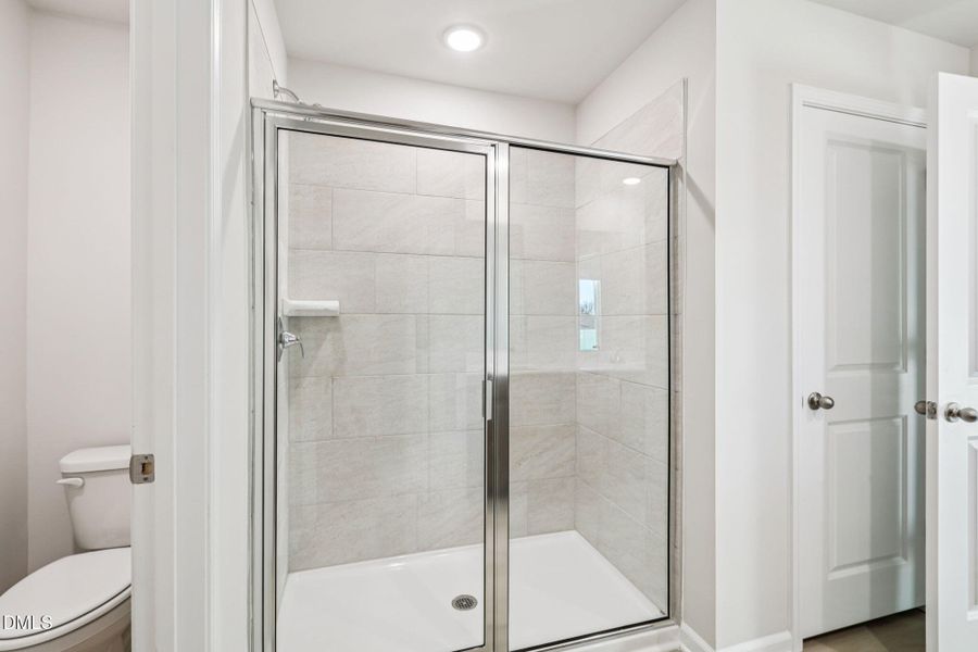 17-web-or-mls-Raleigh - Oak Manor -816