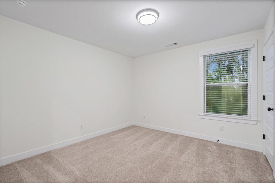 Spacious, unfurnished interior of a new home in Walker Farms, Bartlett (Image 25).