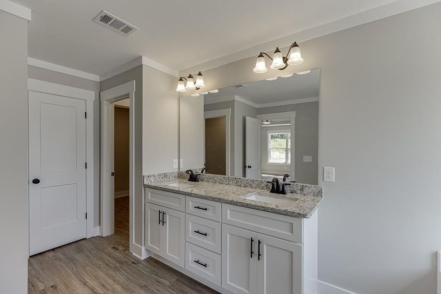 Furnished interior view inside a new home in , Hartwell (Image 12).