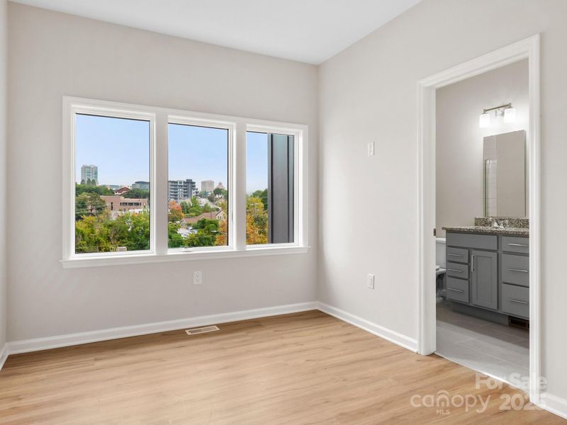 Spacious, unfurnished interior of a new home in , Asheville (Image 19).