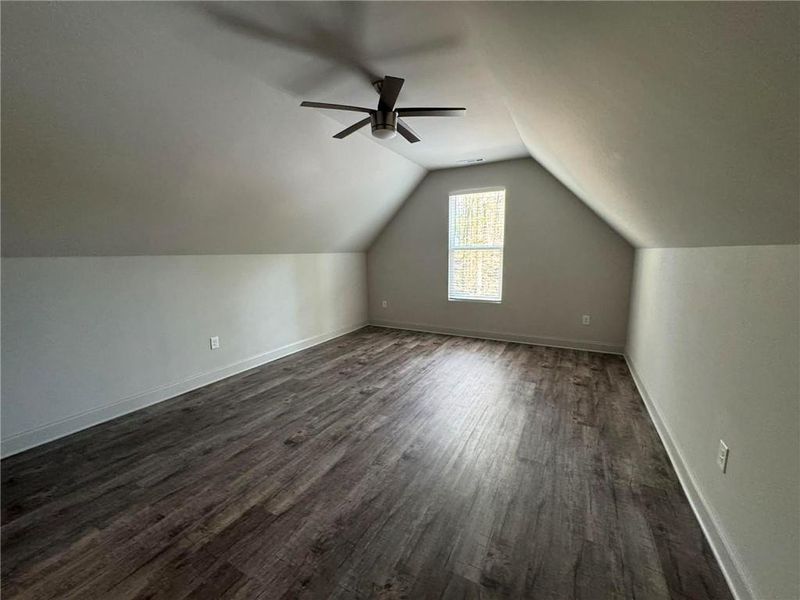 Spacious, unfurnished interior of a new home in , Commerce (Image 19).