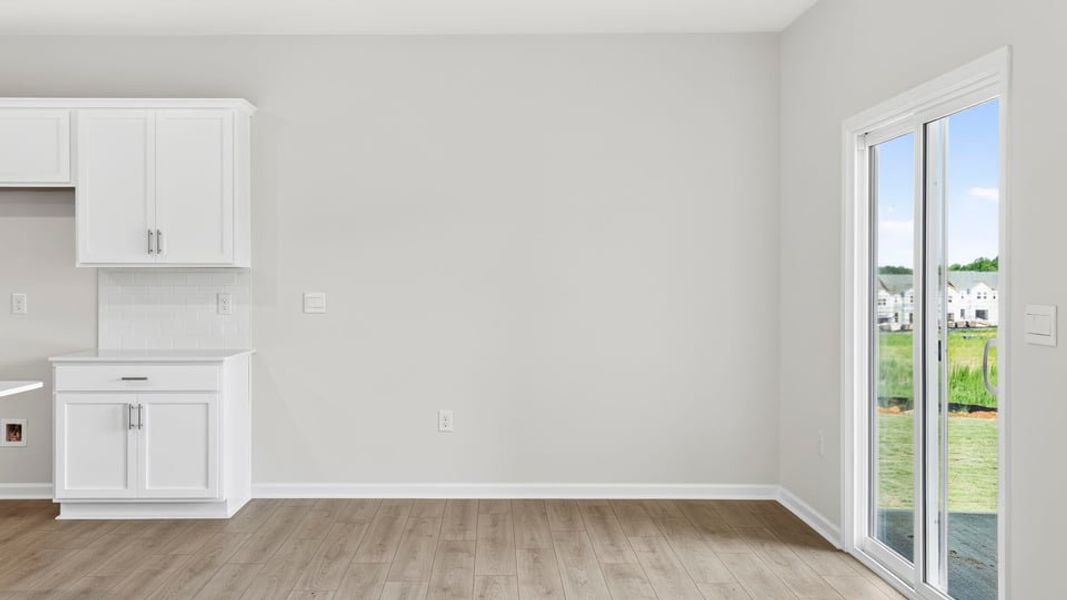 Spacious, unfurnished interior of a new home in Benjamin's Grove, Woodruff (Image 31).