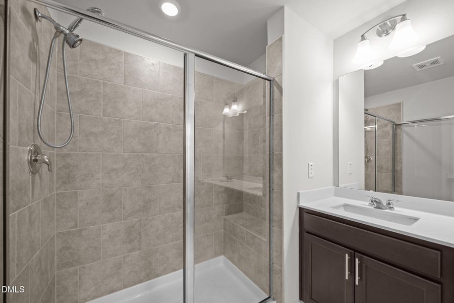MasterBath-Standin-Shower