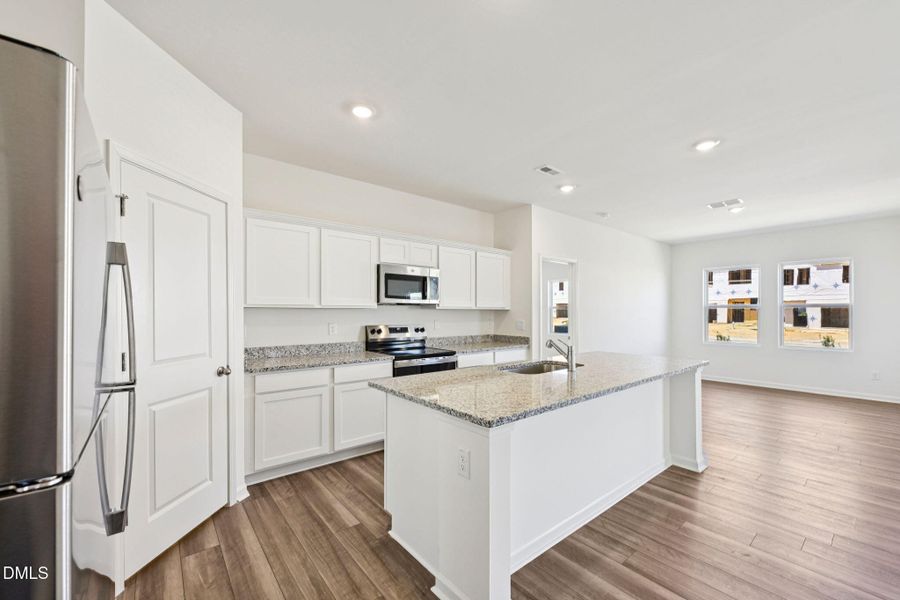 29-web-or-mls-Quarry Rd 539-S1104-013