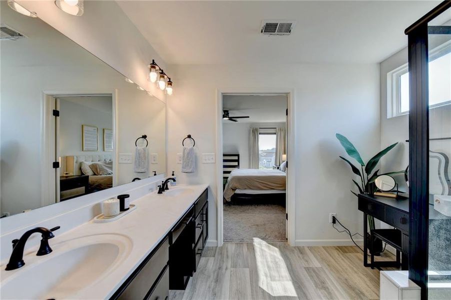 Furnished interior view inside a new home in Sweetbay Farm, Lawrenceville (Image 5).