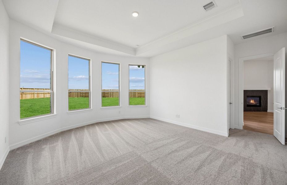 Spacious, unfurnished interior of a new home in Lago Mar, Texas City (Image 23). Spacious, unfurnished interior of a new home in Lago Mar, Texas City (Image 23).