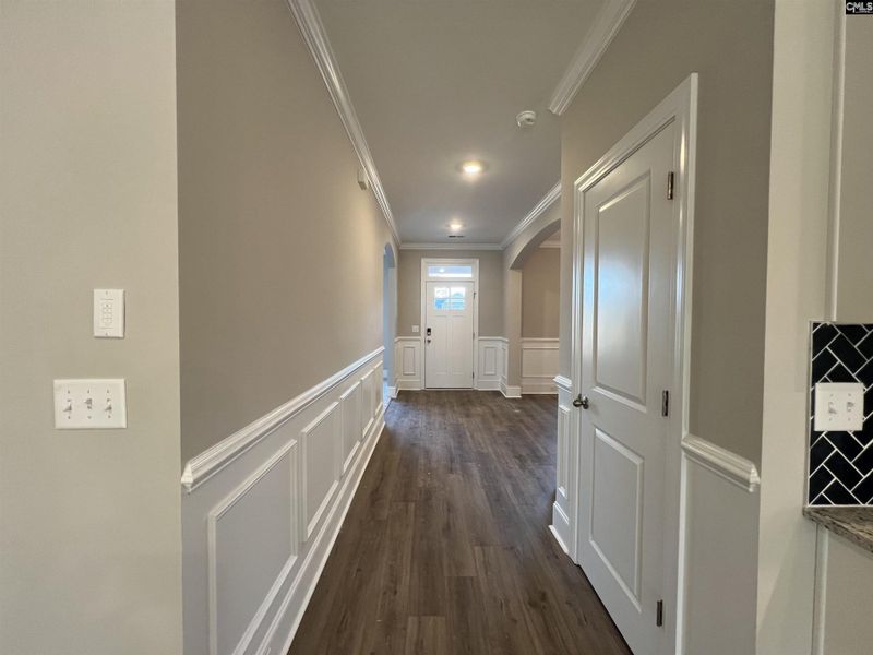 Spacious, unfurnished interior of a new home in The Cove, Sumter (Image 11).