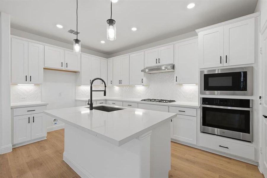 1124 Broomsedge Mews - Ready Now!