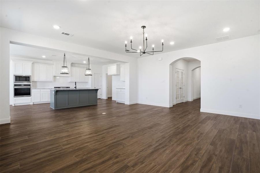 Spacious, unfurnished interior of a new home in Wildcat Ridge, Godley (Image 38). Spacious, unfurnished interior of a new home in Wildcat Ridge, Godley (Image 38).
