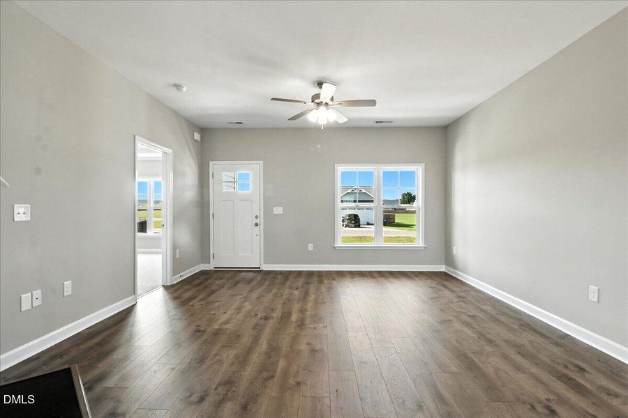 11-101 Waterstone Ct-11