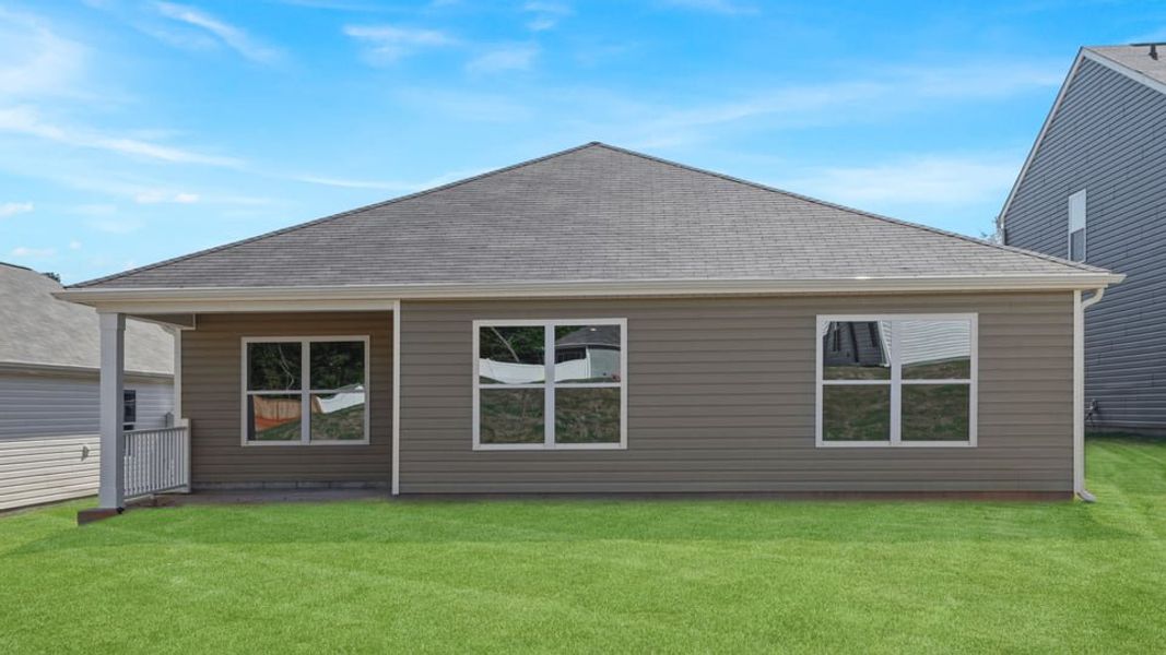 Exterior details and patio area of a home in Cascade Point, Seneca (Image 23).