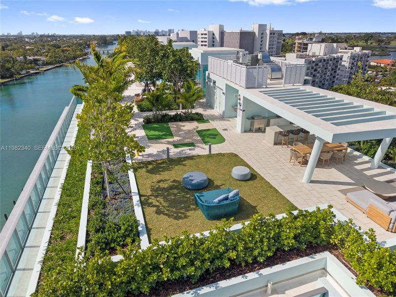 Community amenities in , Bay Harbor Islands (Image 38).