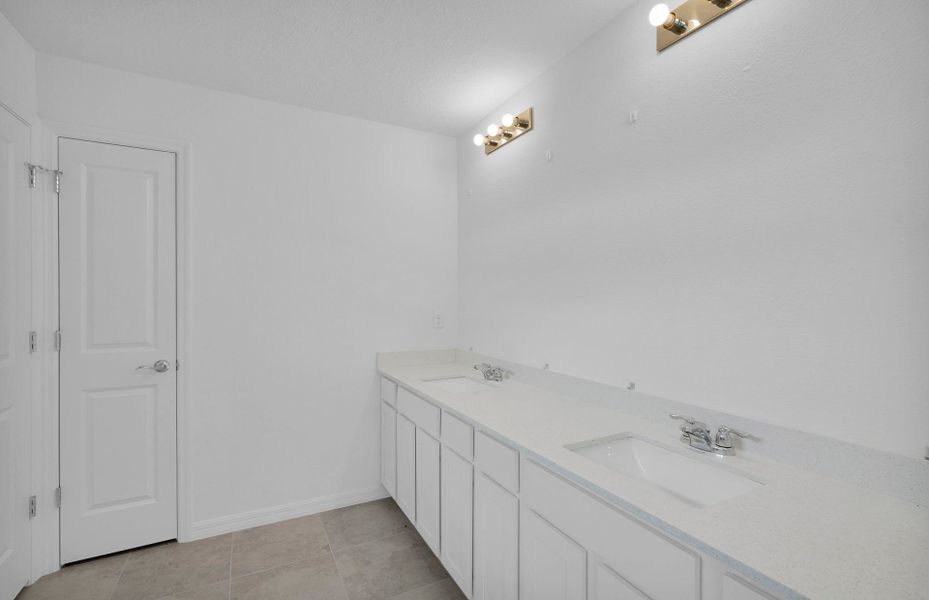 Furnished interior view inside a new home in Wells Landing, Jacksonville (Image 3). Furnished interior view inside a new home in Wells Landing, Jacksonville (Image 3).