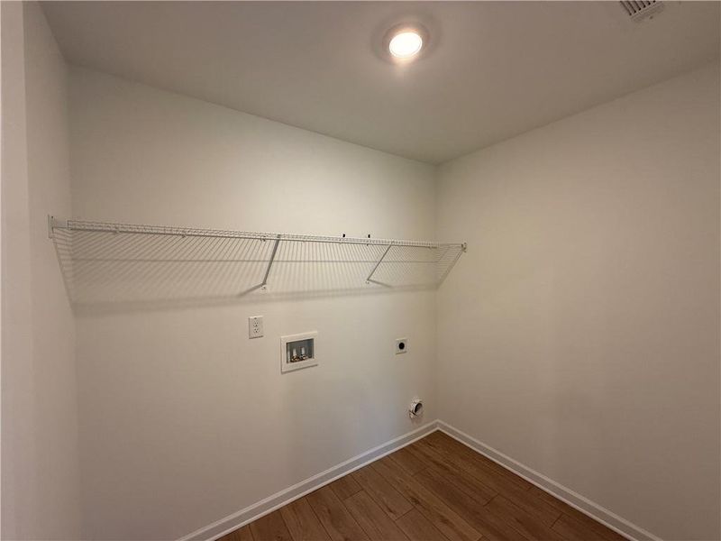 Spacious, unfurnished interior of a new home in Leydenview, Mableton (Image 39). Spacious, unfurnished interior of a new home in Leydenview, Mableton (Image 39).