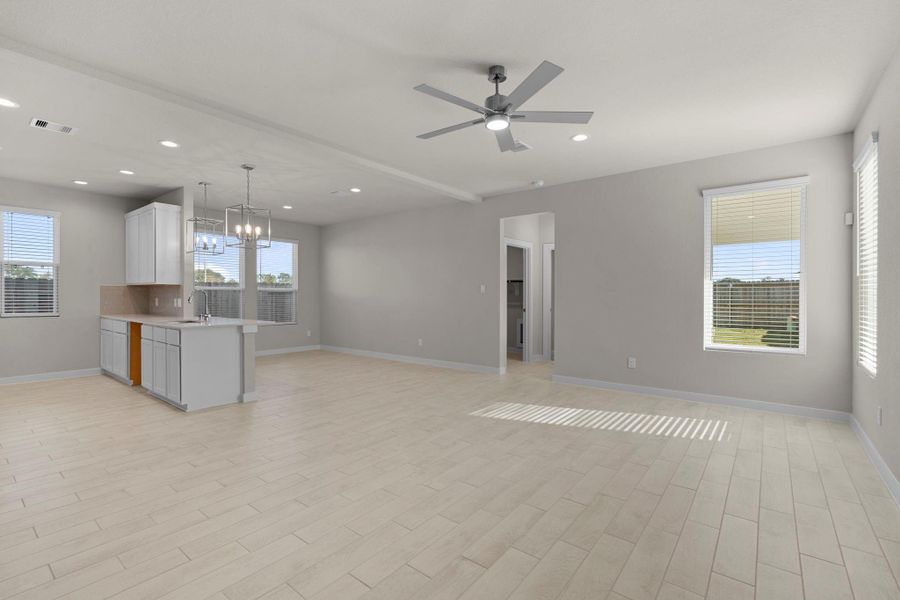Spacious, unfurnished interior of a new home in , Houston (Image 15).