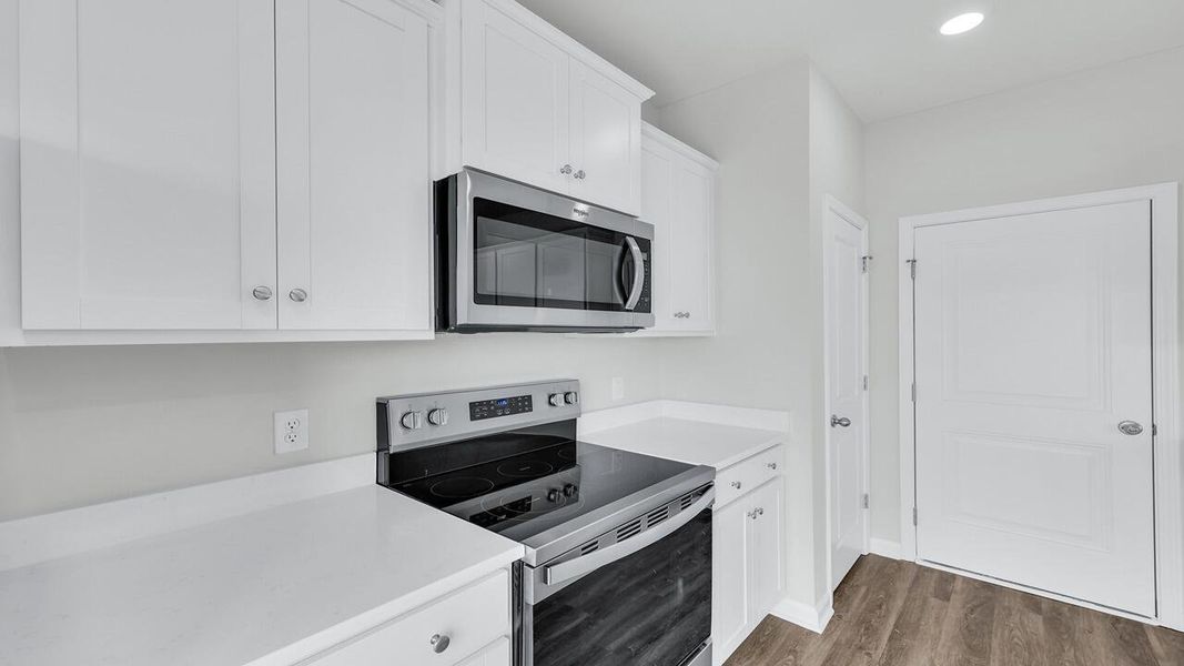Furnished interior view inside a new home in Hillcrest, Ravenel (Image 10).