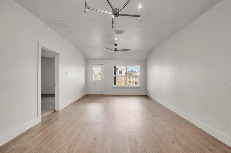 Spacious, unfurnished interior of a new home in , Troy (Image 10).