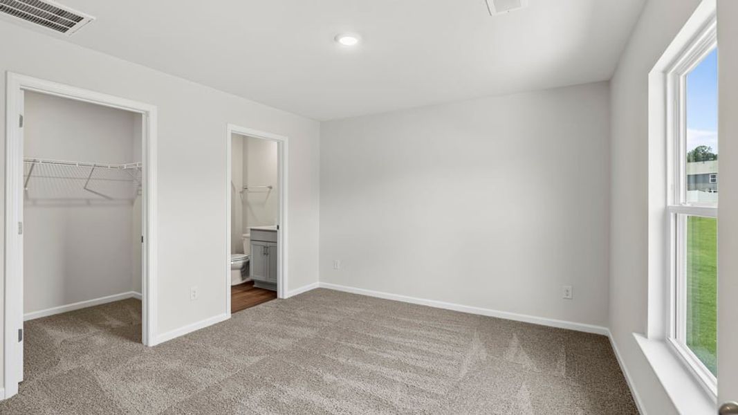 Spacious, unfurnished interior of a new home in Cedar Gap, Fountain Inn (Image 29). Spacious, unfurnished interior of a new home in Cedar Gap, Fountain Inn (Image 29).