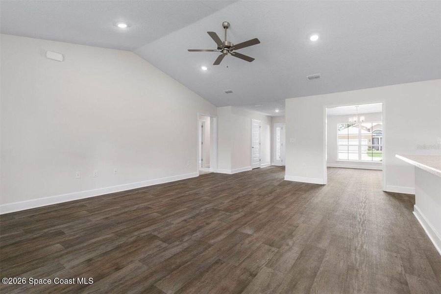 Spacious, unfurnished interior of a new home in Palm Bay, Palm Bay (Image 13).