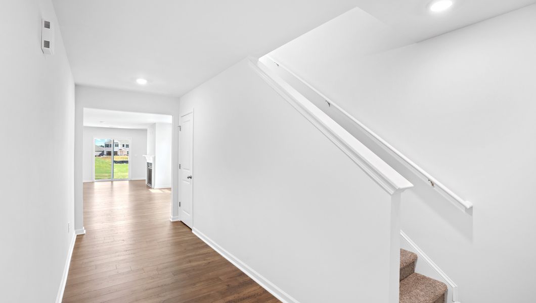 Spacious, unfurnished interior of a new home in Harrier Point, Woodruff (Image 13).